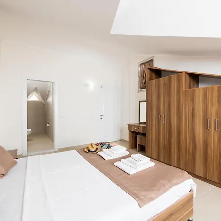 Βίλα Four Seasons Ολουντενίζ