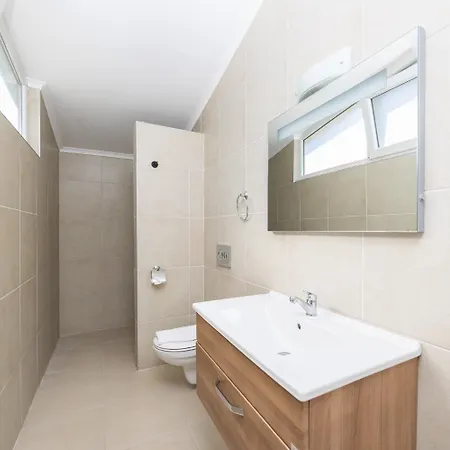 Four Seasons فيلة أولدينيس