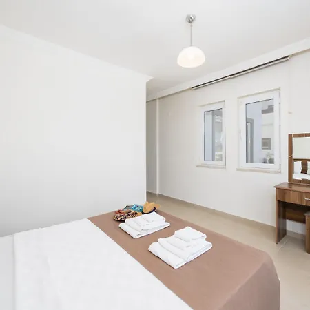 Four Seasons فيلة *